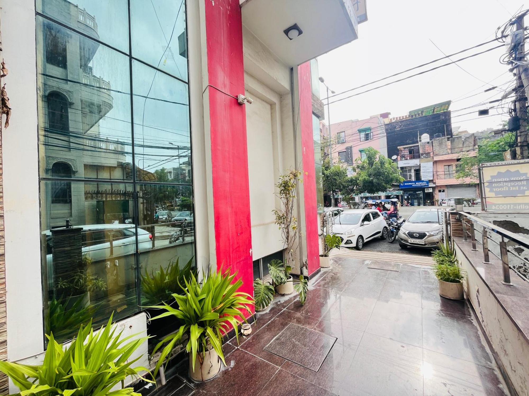 Hotel Park Pride Pitampura New Delhi, Couple Friendly Dış mekan fotoğraf